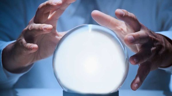 Psychic Readings: What to Expect from an Online Session